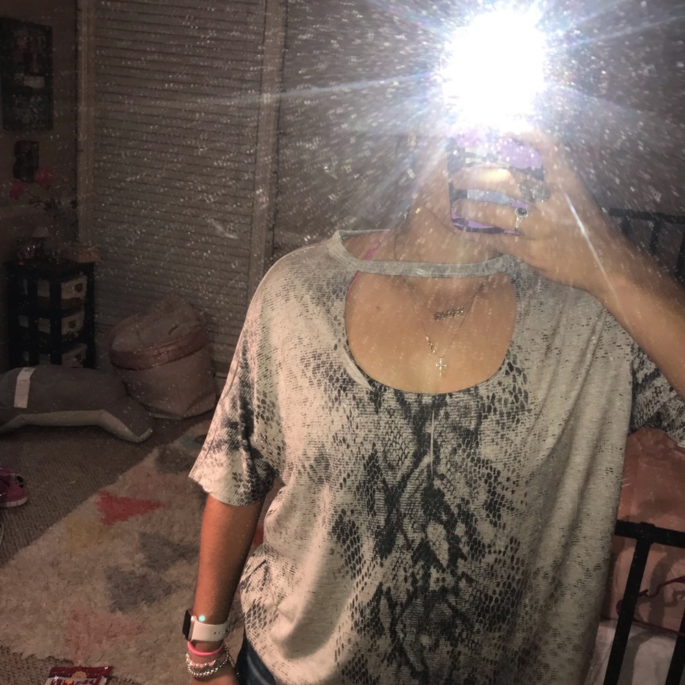 cute tee that you can wear on a date!